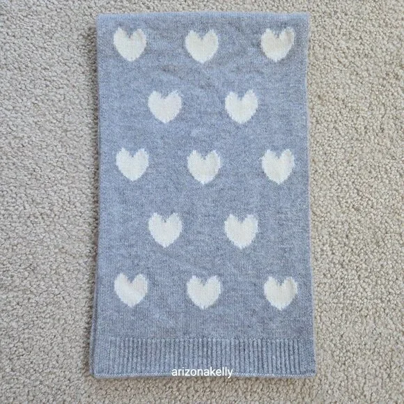 NWT Talbots Cashmere Grey Knit Scarf With White Hearts - Picture 7 of 8